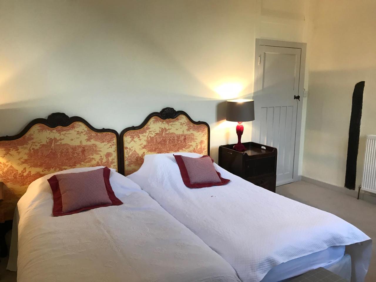 Borough Court Guest House Hook  Ngoại thất bức ảnh